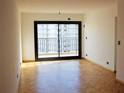 VENTA DE TRES AMB EN SAN CRISTOBAL CON BALCON TERRAZA 