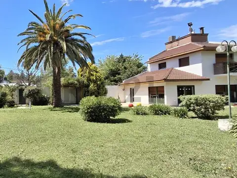 Casa con Jardin