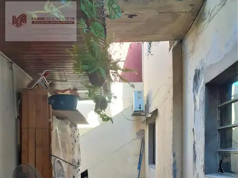 Depto Tipo Casa en Venta 50 años