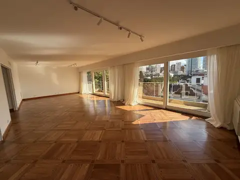 Departamento en Alquiler de 5 ambientes