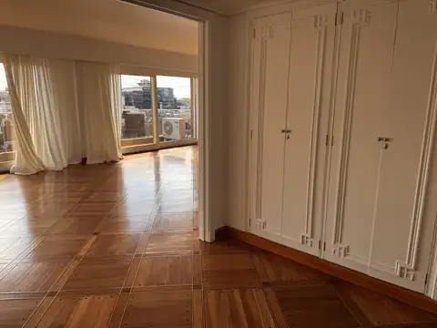 Miguel Cané 3000, Piso 3