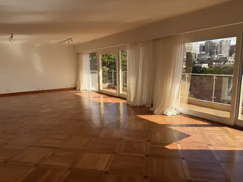 Alquiler departamento 5 ambientes, cochera Palermo Chico