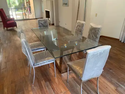 Casa 6 ambientes con 4 baños