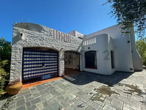 Casa en Venta en Barrio Cube, USD 359.000