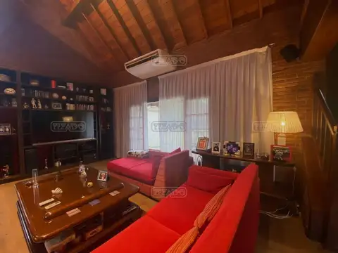 Casa en Venta de 5 dormitorios