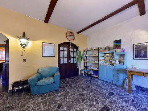 Casa 4 ambientes con 1 baño
