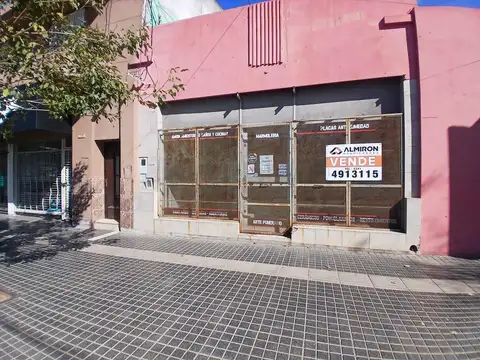 Local comercial | 160 m² | Ubicado sobre avenida principal | Capitán Bermúdez | Barrio Centro