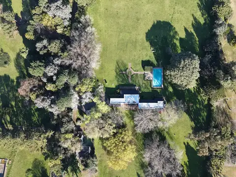 Quinta en Venta con 2 cocheras