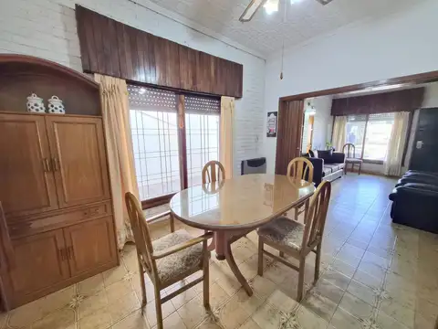 Casa en Venta en Villa Adelina, USD 158.000