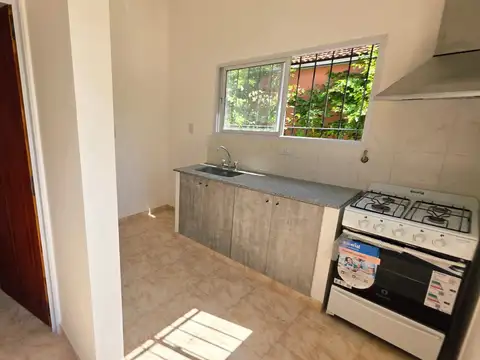 Casa en Alquiler en Parque Industrial Pilar, $ 850.000