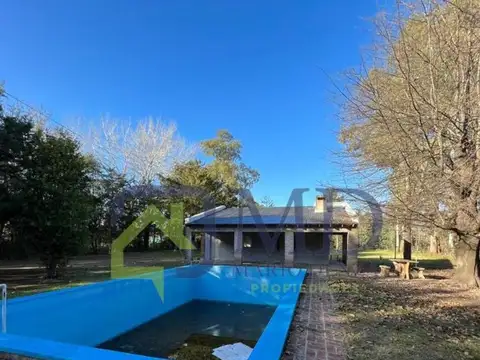 Quinta con 4.000m2 de terreno con arboleda ¡RETASADA!