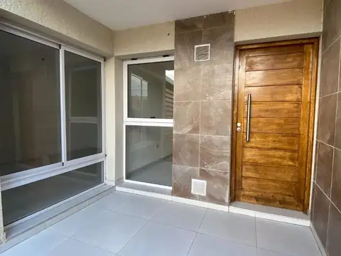 VENTA  CASA APTA CREDITO  EN MAIPU