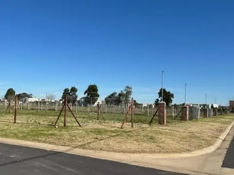 Terreno en Venta de 411,0 m2