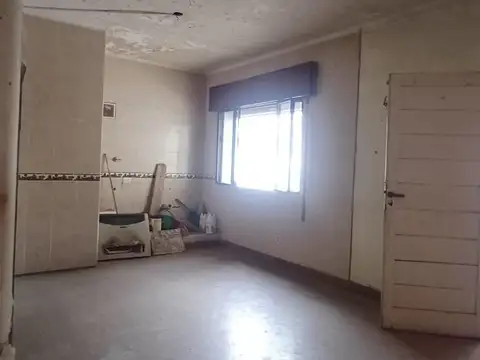 Depto Tipo Casa 6 ambientes con 2 baños