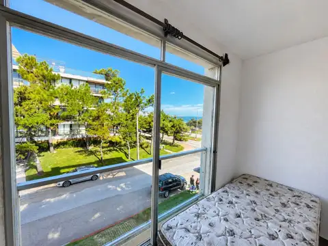 Departamento en Alquiler en Playa Mansa, USD 700