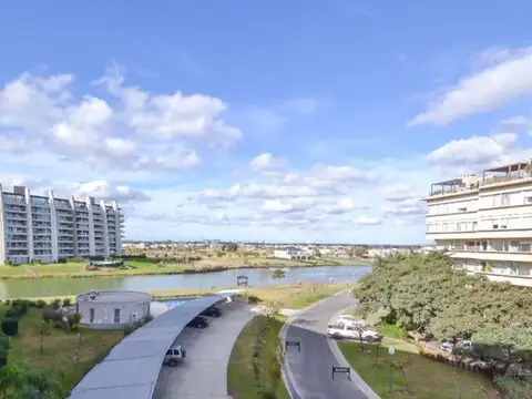 Avenida de los lagos 6500