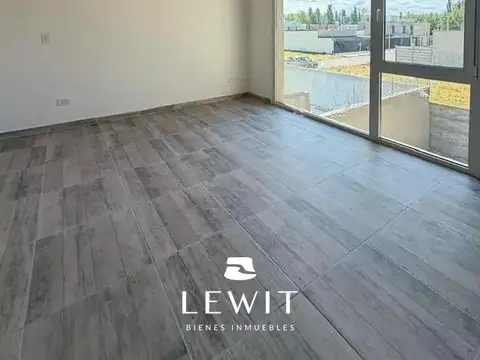 Depto Tipo Casa en Venta de 3 dormitorios