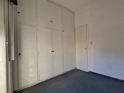 Depto Tipo Casa en Venta 56 años