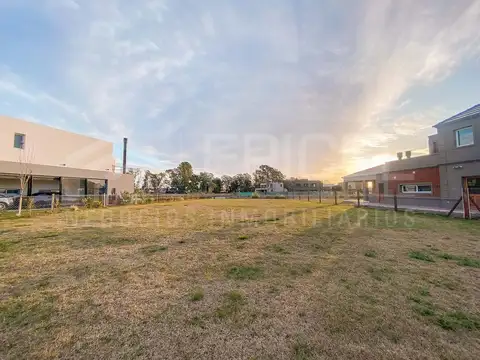 LOTE DE 800 M2 EN LAGOS DE SAN ELISEO - A LA LAGUNA