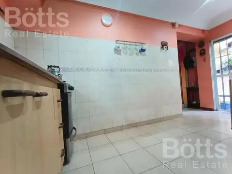 Depto Tipo Casa 4 ambientes con 1 baño