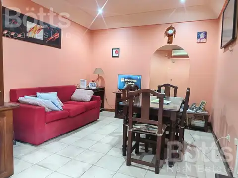 Depto Tipo Casa en Venta de 4 ambientes