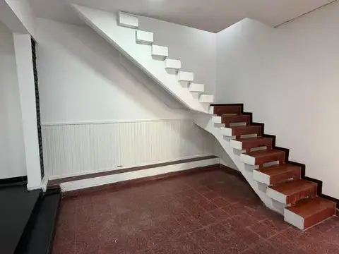 Depto Tipo Casa en Alquiler de 1 dormitorio