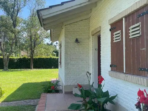 Casa quinta a la venta en Barrio Pompeya, Merlo