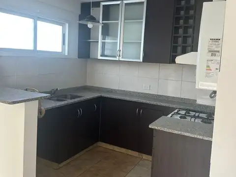 CASTRO BARROS 500, Piso 3