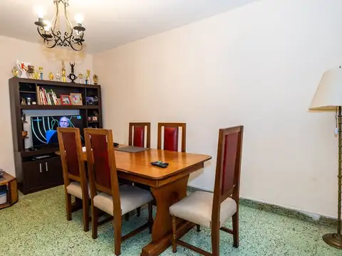 Depto Tipo Casa en Venta de 4 ambientes