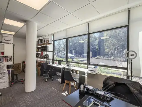 Oficina en venta 4 cocheras san isidro