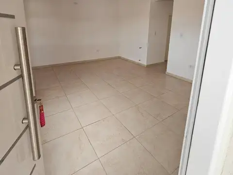 Departamento en Alquiler en Maipú, $ 700.000