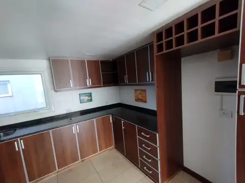 Departamento en Alquiler de 3 dormitorios