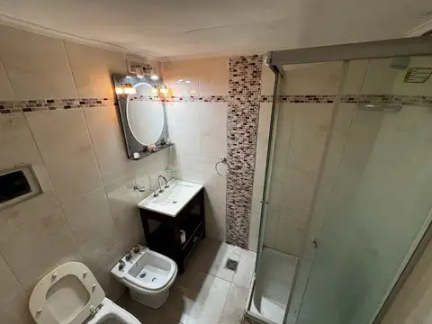 CASAS EN VENTA LA PLATA CON PARQUE  Y PILETA