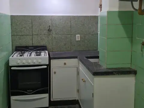 Armenia 2300, Piso 2