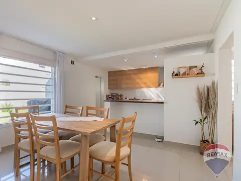 Casa en Alquiler en Manuel B Gonnet, USD 1.100