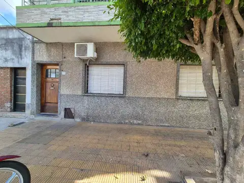 PH 3 AMBIENTES CON PATIO PARRILLA Y GALPÓN