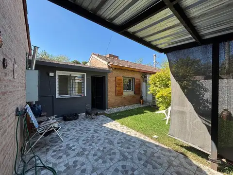 Casa en Venta con 4 cocheras