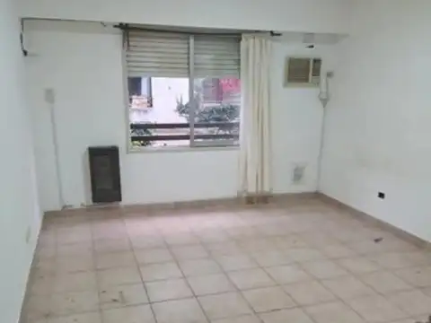 Chacabuco 1900, Piso 01