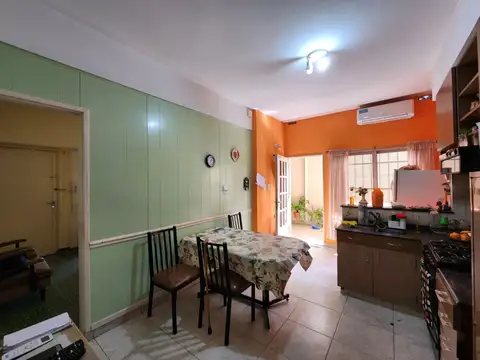 Casa 4 ambientes con 1 baño