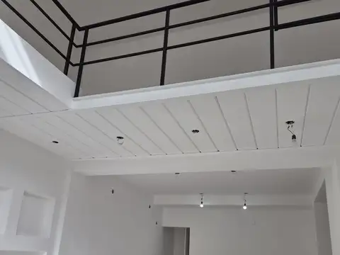 Local en Alquiler en Villa del Parque, $ 2.400.000