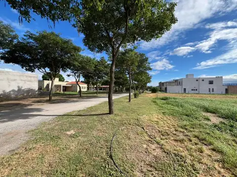 SE VENDE TERRENO EN COUNTRY CHACRAS DEL VALLE NUEV