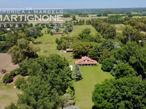 6 Has. en venta con casa, casa de casero y caballerizas