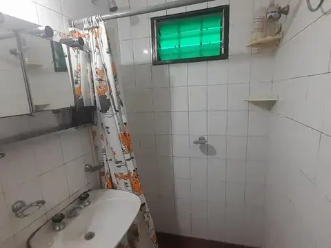Depto Tipo Casa 2 ambientes con 1 baño