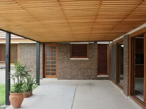 Casa en Venta en San Lorenzo, USD 495.000