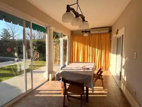 Casa en Alquiler al Este