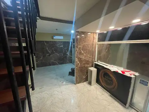 Local doble en alquiler en Galeria Naonis en Primer Piso