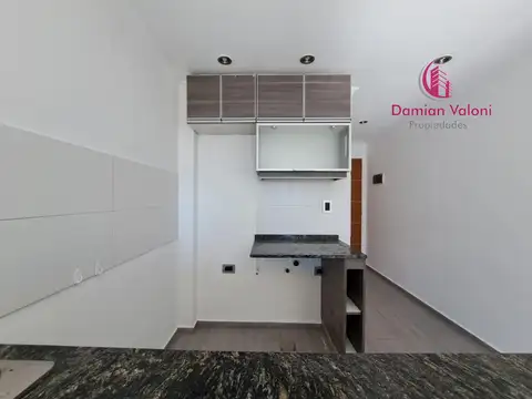 MUY LINDO Y AMPLIO MONOAMBIENTE, SUPER LUMINOSO, CON BALCÓN AL CONTRAFRENTE