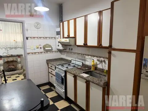 Depto Tipo Casa en Venta 40 años