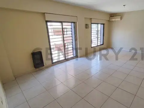 Departamento en Alquiler en Mendoza, $ 800.000