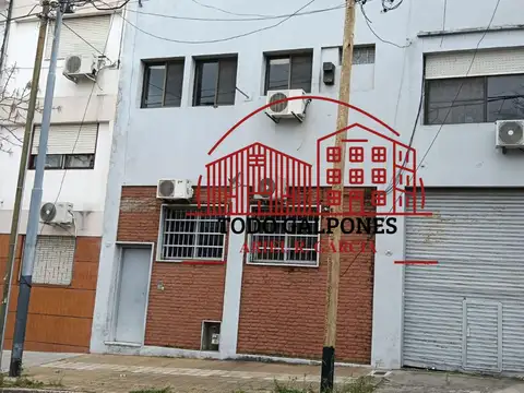 Galpón 330m2 en 2 Plantas